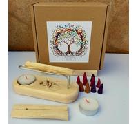 YA-DECOREGALOS Set de Meditacion Especial para Regalo con Quemador de Madera Hecho a Mano Hada + 10 INCIENSOS + 3 Palos Santos + 2 Velas. Presentado en cajita de Regalo.
