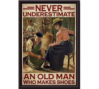 YAASIMOULE Nunca subestimes a un anciano que hace zapatos. Póster de zapatería enmarcado en lienzo mate.