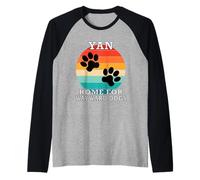 YAN Home For Wayward Dogs Apellido Camiseta Manga Raglan