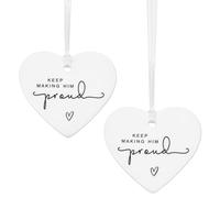 YBEATY 2 colgantes de cerámica con texto en inglés «Keep Making Him Proud Duelo Recuerdo de la pérdida de un ser querido» de cerámica con forma de corazón colgante para aniversario, aprobación de