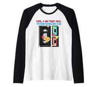 Yes I Am That Old Analog Kid de los Ochenta (Cinta gráfica VHS) Camiseta Manga Raglan