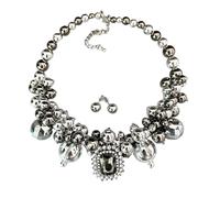 YIGZYCN Juego de collar y aretes de perlas cortas de inspiración retro, diseño transpirable, para múltiples ocasiones, elegante cadena de clavícula de perlas cortas, talla única, como se describe