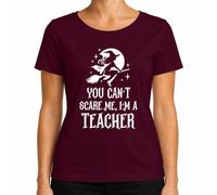 You Can't Scare Me I'm A Teacher Bruja Maestro Camiseta Mujer | Halloween, profesora, escoba de bruja, luna llena, disfraz, espeluznante, enseñanza, educador, escuela primaria
