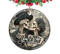 You & Me - Adorno de cerámica de calavera personalizado, nombres personalizados, adornos de calavera redondos colgantes para árbol, adornos de esqueleto con texto en inglés "You and me We Got This
