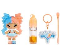 Yummiland Lip Gloss Doll: Mystery Color Change - Gwen Gummybear - Incluye 1 Muñeca, Brillo de Labios DIY + Llavero Extraíble, Juego de Cosméticos, Coleccionable, Para Niños 4+ Años