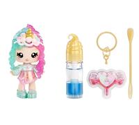 Yummiland Lip Gloss Doll: Mystery Color Change - Phoebe Frappe - Incluye 1 Muñeca, Brillo de Labios DIY + Llavero Extraíble, Juego de Cosméticos, Coleccionable, para Niños 4+ Años