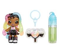 Yummiland Lip Gloss Doll: Sour Sweeties - Sasha Sourworms - Incluye 1 Muñeca, Brillo de Labios DIY + Llavero Extraíble, Juego de Cosméticos, Coleccionable, Adecuado para Niños Mayores de 4 Años