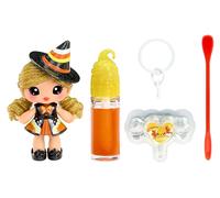 Yummiland x Halloween Lip Gloss Doll - Cassie Treats - Incluye 1 Muñeca, Brillo de Labios DIY + Llavero, Juego de Cosméticos, Coleccionable de Temporada, Adecuado para Niños Mayores de 4 Años