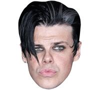 Yungblud (Serious) Big Head. Máscara más grande que la vida.