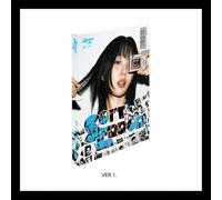 YVES - (Ver.1) YVES SOFT ERROR 3rd EP Album Photo Quiz+Sticker+4 Card+Poster(POB)+GIFT