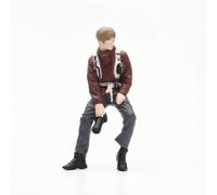 YWMJZEU Modelo a Escala 1/18 Cara Detallada Figura Humana en Miniatura Detalles Finos Adorno Pequeño para Dioramas, Marrón, Gris, Blanco, Hombre Fotógrafo Apoyado En La Barandilla
