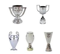 YYDSTES Mini Trofeos de Fútbol de Metal,Colección de Trofeo de Campeones, Recuerdos de la Liga,Decoración del Hogar para la Oficina de Aficionados,Adornos De Escritorio,Creativos Regalos,C,5pc
