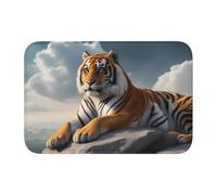 YYHWHJDE Majestic Tiger Resting on a Rock con patrón de cielo nublado, antideslizante y grueso, adecuado para baños, dormitorios, alfombras lavables de 40.6 x 61.0 cm