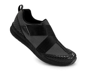 Zapatilla Motiv Indoor Unisex Negro/Gris T. 44