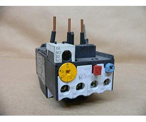 ZB32-32 (XTOB032CC1) Eaton Moeller Relé de sobrecarga 24.32 amperios