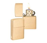 Zippo Encendedor a Prueba de Viento - Diseño de Llama - Latón Cepillado - Recargable - Reutilizable - Diseño a Prueba de Viento - Caja de Regalo Hecho en EEUU - Exclusivo en Amazon