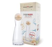 Zirben Familie® Juego de bolas de pino con jarra de agua | confiere al agua un toque especial | jarra de 1 litro de cristal con tapa de madera de pino | Tiroler Adler Edition